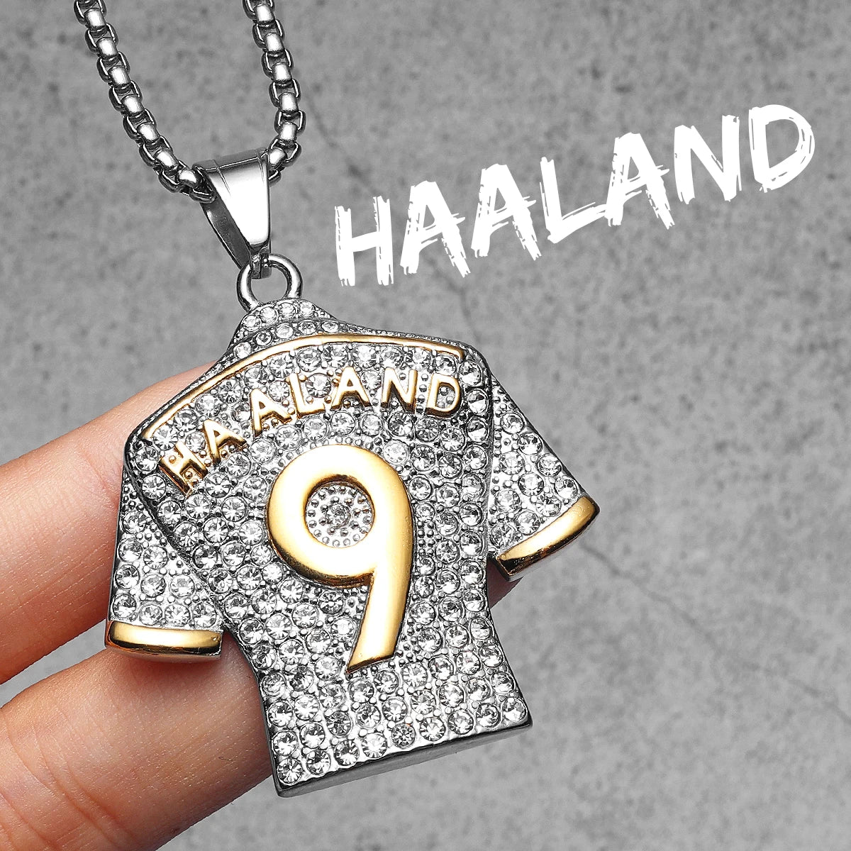 Collier Haaland Homme | Pendentif Maillot N°9 Strass Doré Acier Inoxydable | Cadeau Fan Erling Haaland Coupe du Monde