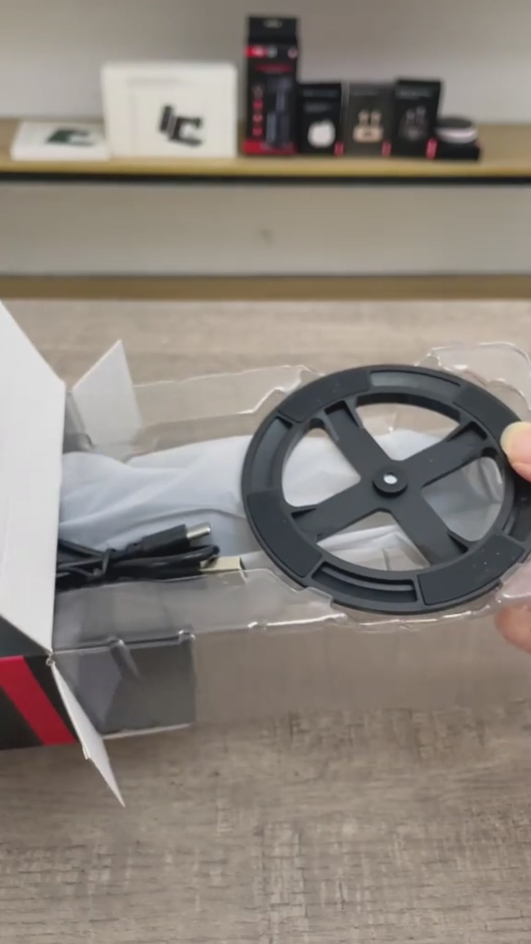 Stabilisateur intelligent 360° avec suivi automatique du visage AI – support smartphone pour vlog, vidéo et live streaming avec trépied
